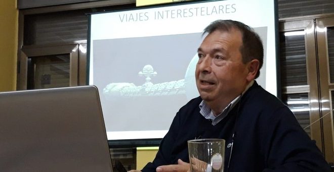 La charla sobre vida extraterrestre llena el Ateneo