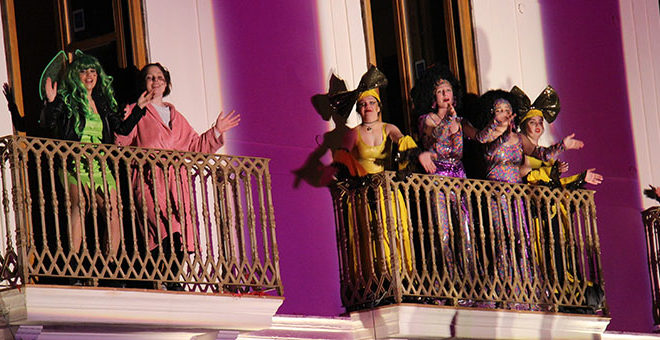 Éxito del “Balconinj-je-je-je-je”