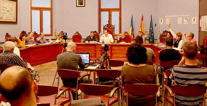 El pleno aprueba nuevas mociones y modificaciones