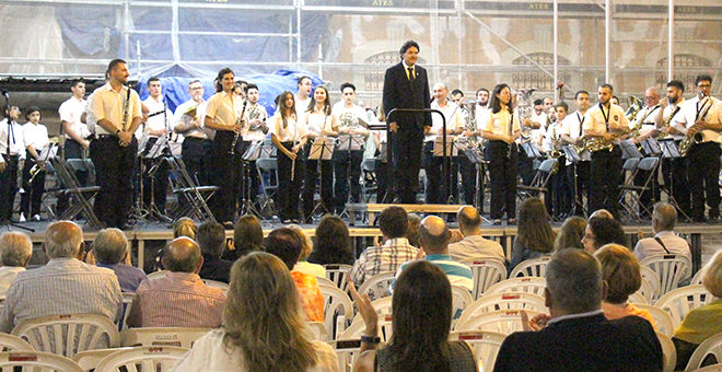 Continúan las serenatas chestanas