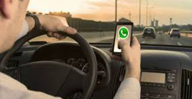Las distracciones al volante provocan el 44% de los accidentes mortales