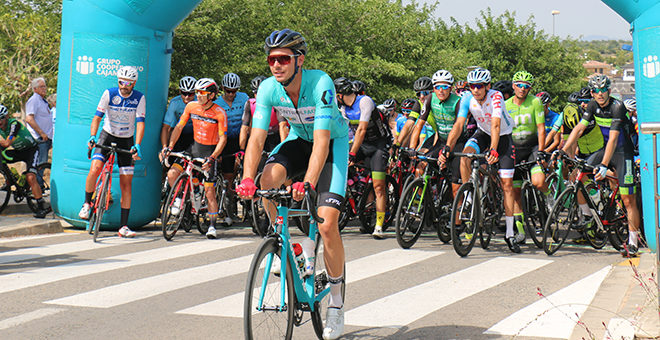 Cheste celebra su primer Gran Premio de ciclismo