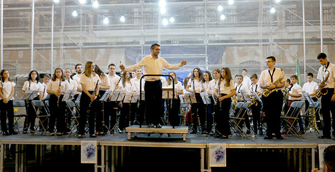La segunda serenata llena la Plaza Dr Cajal
