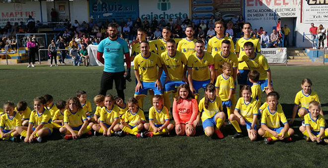 Presentación y victoria del CD Cheste
