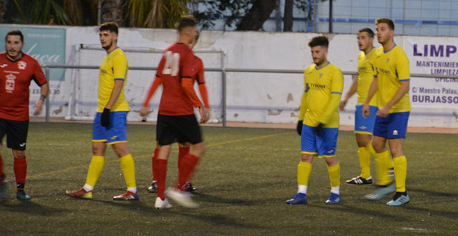 El CD Cheste confirma el liderato con goleada