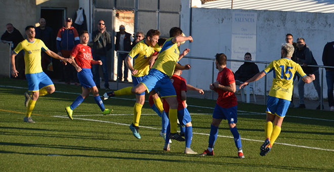 La árbitra se entromete en el camino del CD Cheste