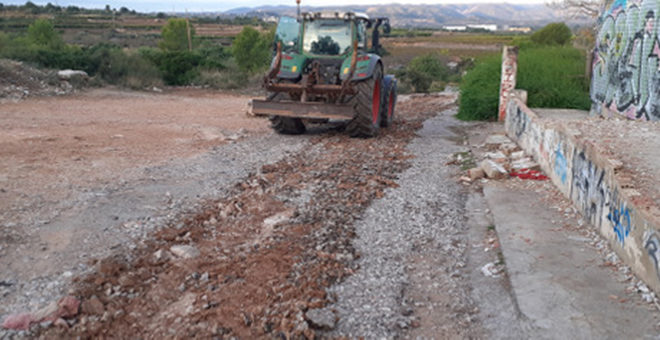 Reparación de caminos afectados por las lluvias