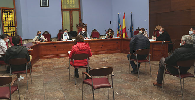 El Ayuntamiento celebra un pleno extraordinario