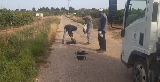 Continúa la adecuación de caminos