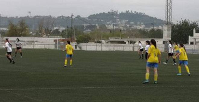 El CD Cheste femenino líder