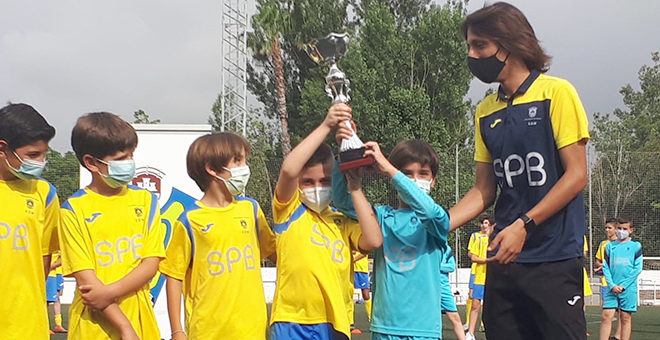 ﻿El fútbol base masculino celebra el fin de la temporada