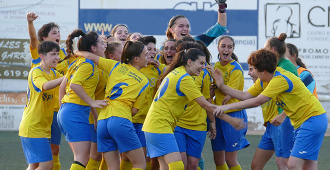 El equipo femenino, campeón de liga