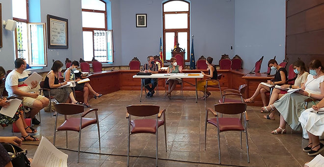 Reunión del consejo escolar municipal
