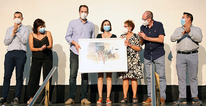 Cheste rinde homenaje a los centros educativos