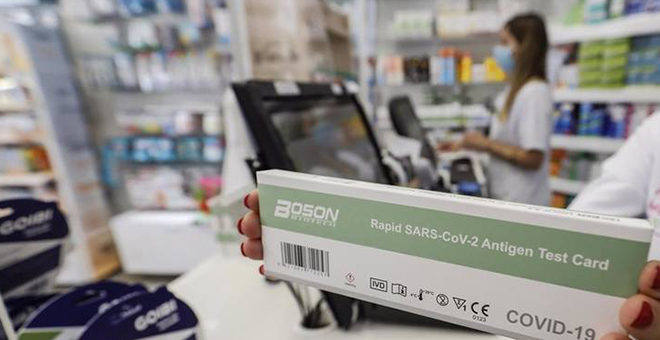 Las farmacias valencianas podrán hacer test de antígenos