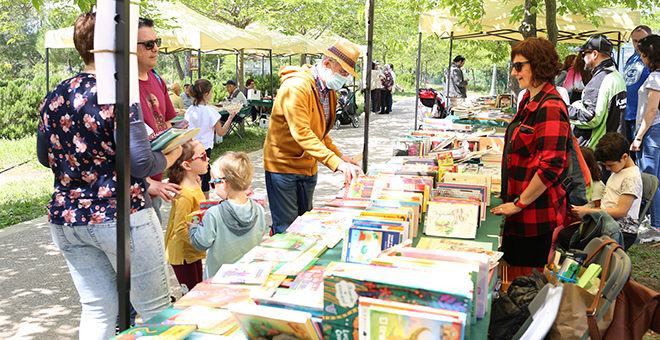 La Lomiquia acoge la Feria del Libro 2022
