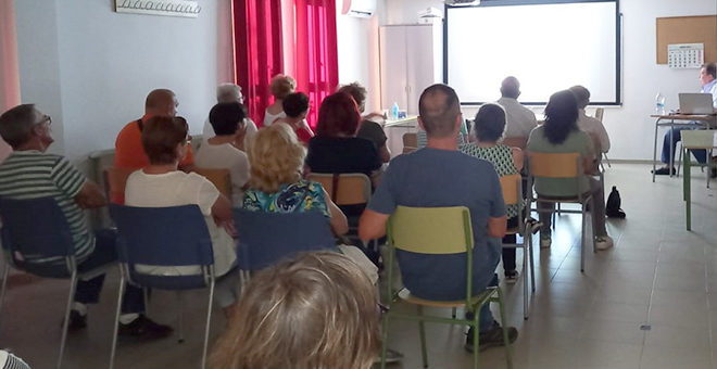 Cuarenta chestan@s aprenden sobre las estrellas
