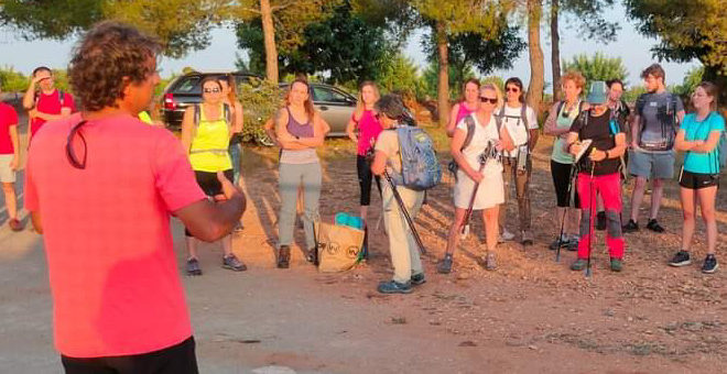 Travesía nocturna bajo la luna de Cheste