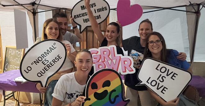 Cheste se vuelca con el punto violeta