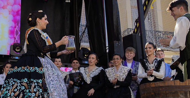 Cheste celebra su tradicional Pisá de la Uva