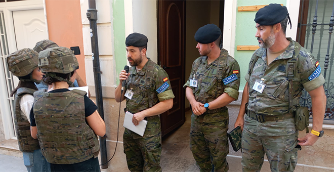 Ejercicio de instrucción militar en Cheste