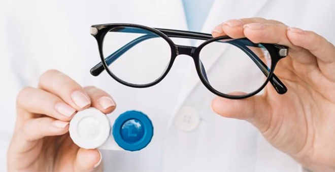 Sanidad empezará a financiar gafas y lentillas el 2025