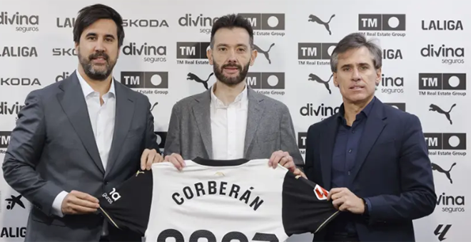 Carlos Corberán presentado como nuevo entrenador del VCF