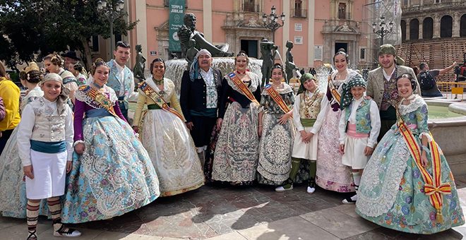 Las Fallas Chestanas visitan Valencia
