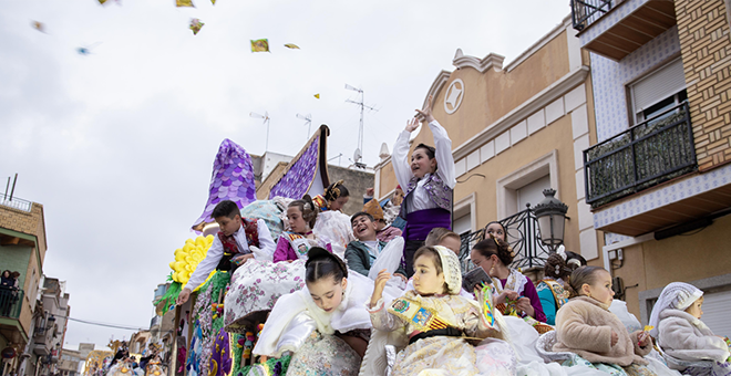 Una cabalgata solidaria