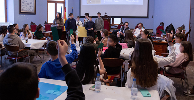 Se pone en marcha, «Foro Joven»