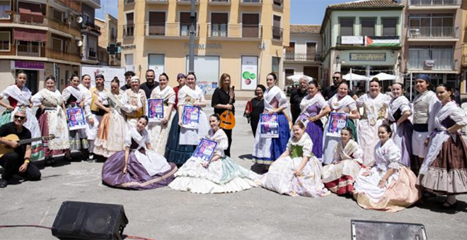 Intercambio de grupos de danza tradicional