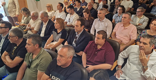 El ministro Torres se reúne con los alcaldes afectados por la DANA