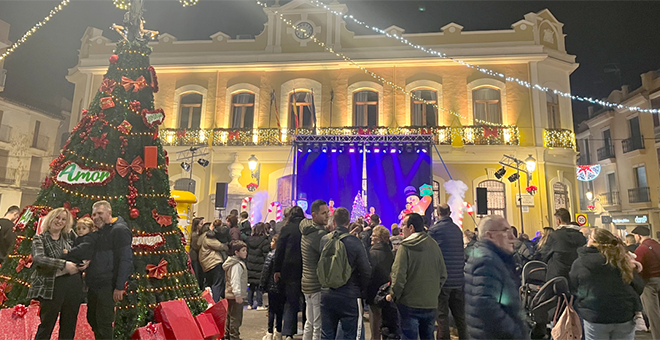 Cheste se ilumina con la navidad