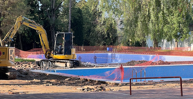 Comienzan las obras de rehabilitación de la piscina municipal
