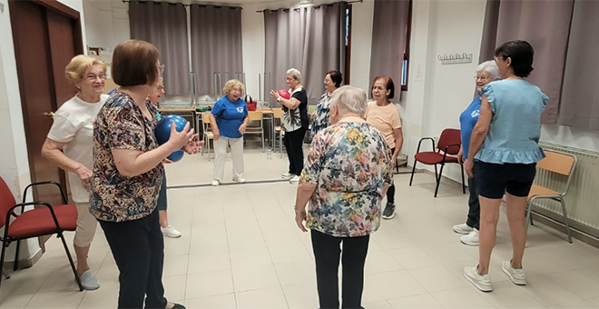 El programa Envejecimiento Activo para mayores suma ya más de 100 inscritos